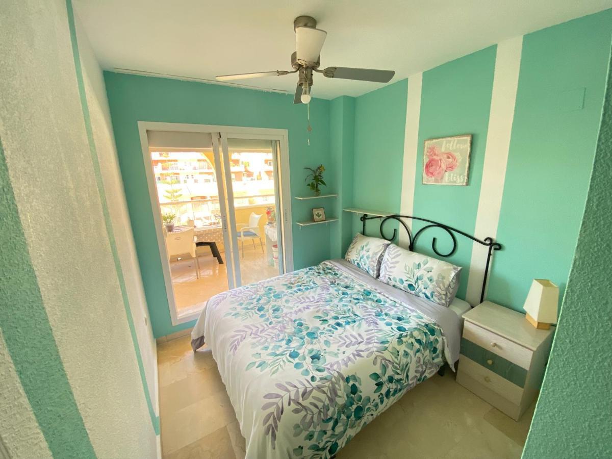 Room With Sea And Mountain Views Habitacion En Piso Compartido Para 1 O 2 Personas Benalmádena Exterior foto